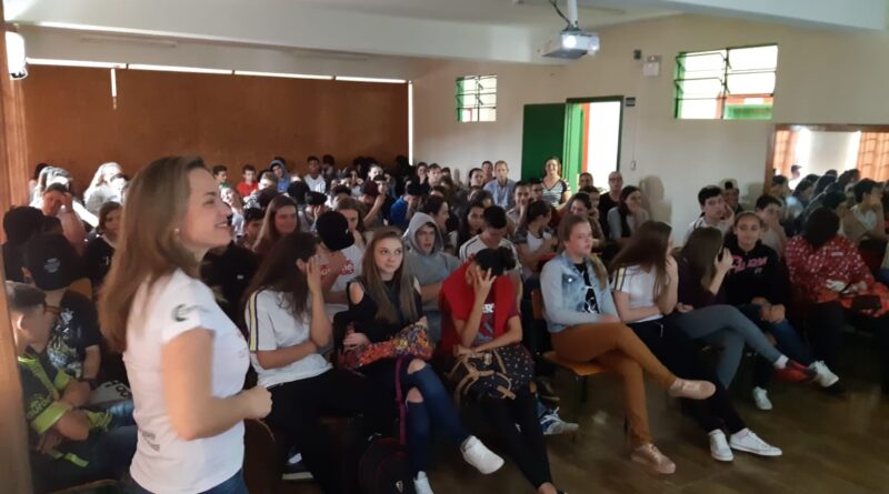 PALESTRA NA ESCOLA